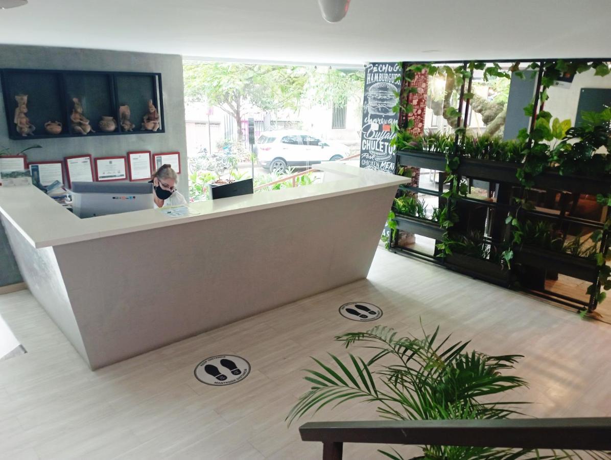 Beautiful & Comfortable Apartment In Laureles Меделин Екстериор снимка