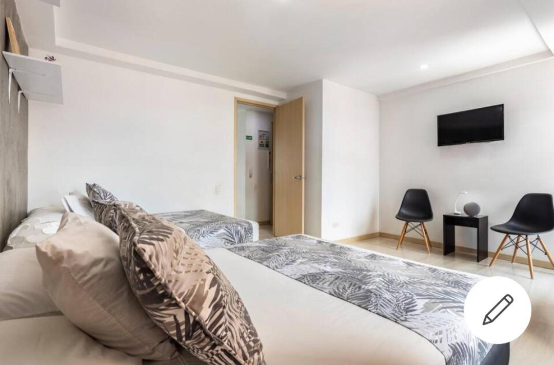 Beautiful & Comfortable Apartment In Laureles Меделин Екстериор снимка